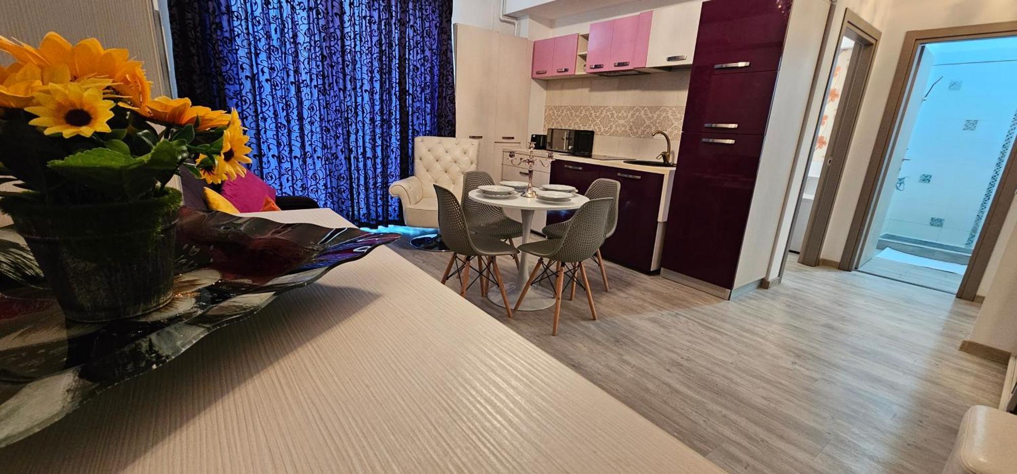 Luxury Aparthotel Promenada In Building Stefan Prima Linie La Mare Navodari Dış mekan fotoğraf