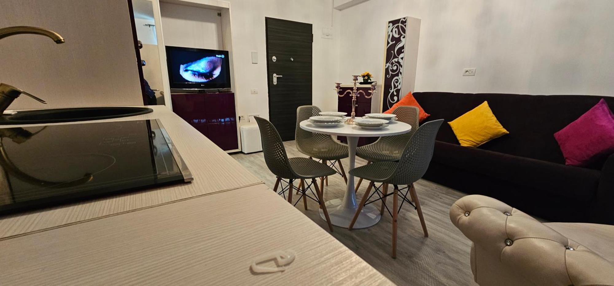 Luxury Aparthotel Promenada In Building Stefan Prima Linie La Mare Navodari Dış mekan fotoğraf