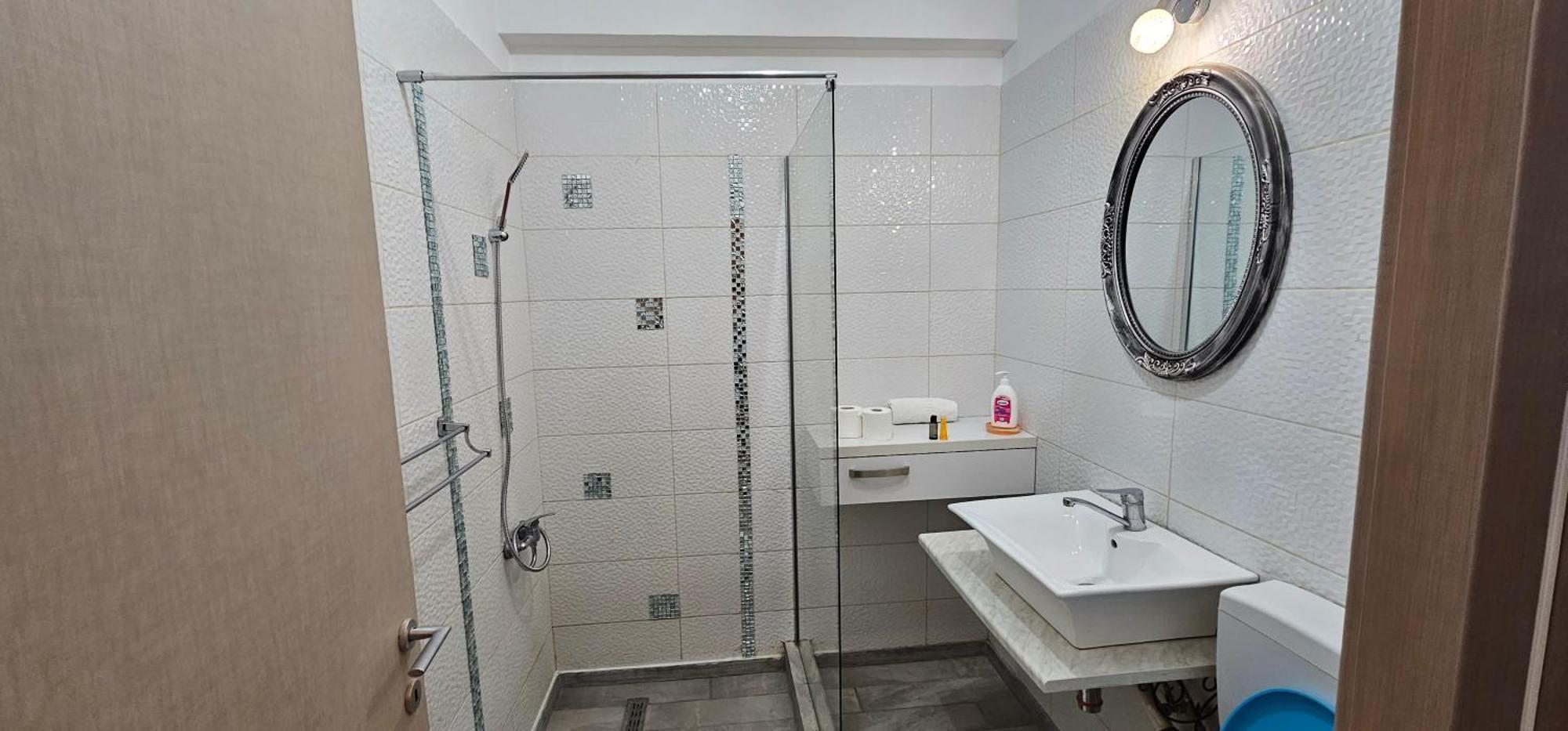 Luxury Aparthotel Promenada In Building Stefan Prima Linie La Mare Navodari Dış mekan fotoğraf